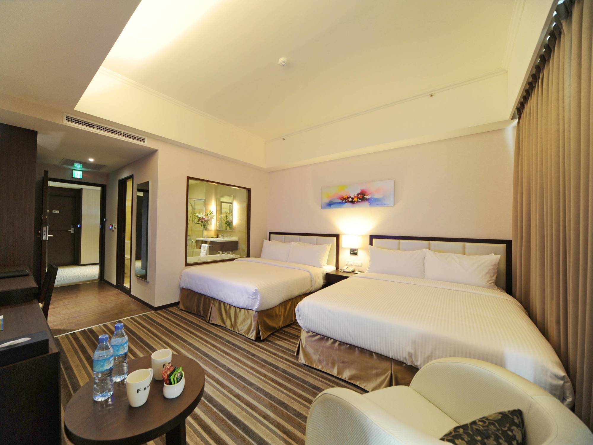 F Hotel - Hualien Eksteriør billede