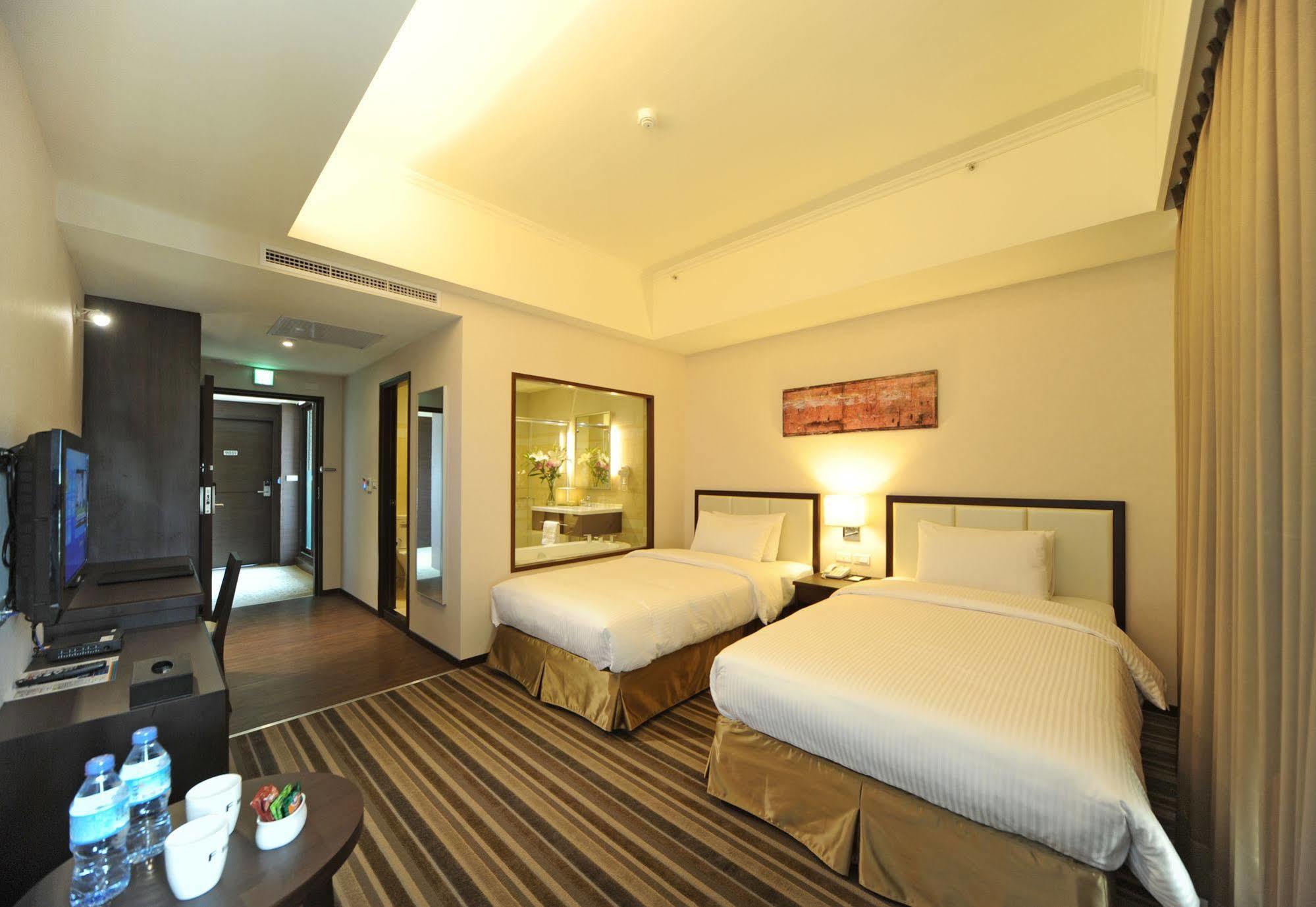 F Hotel - Hualien Eksteriør billede
