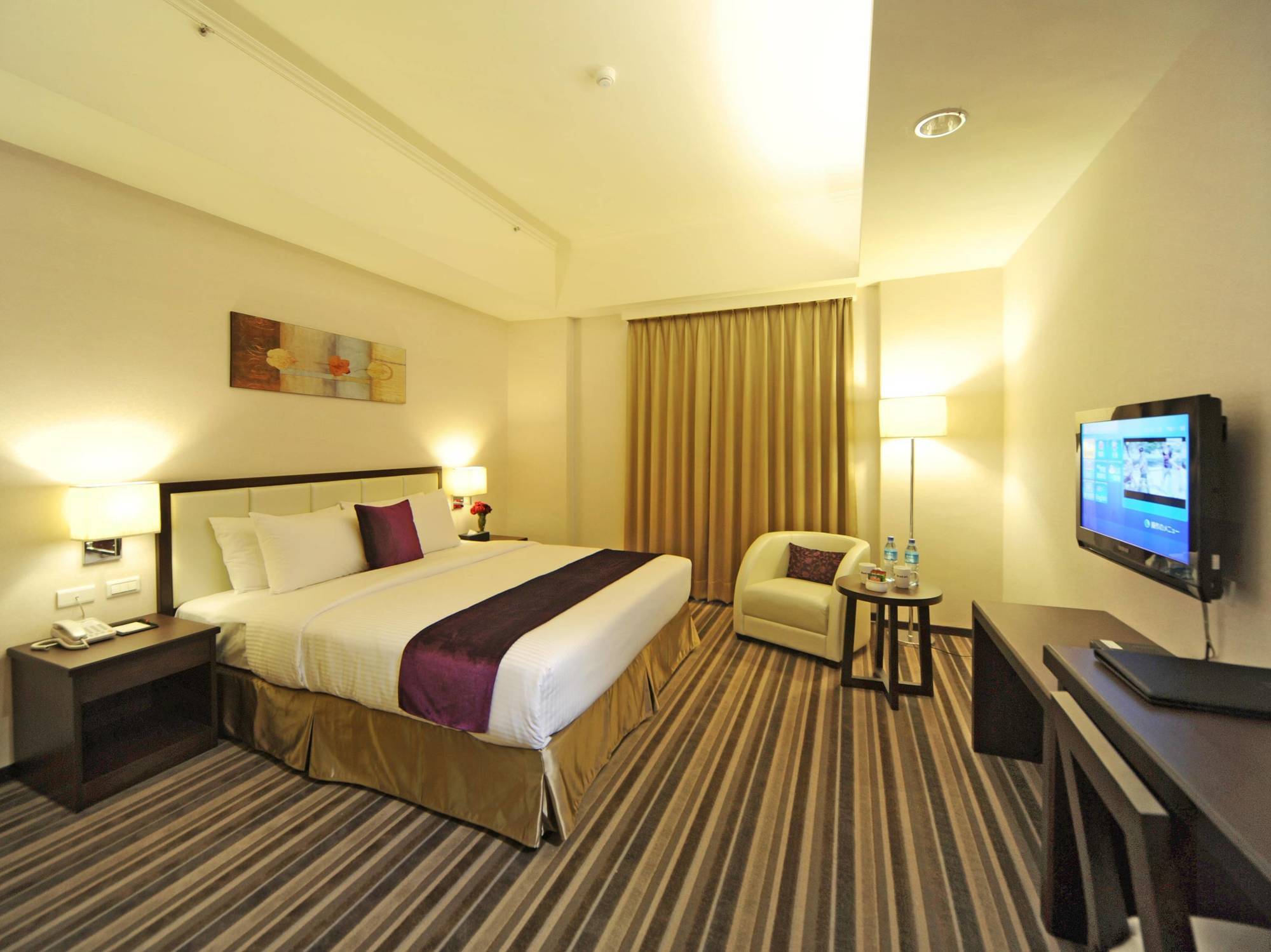 F Hotel - Hualien Eksteriør billede