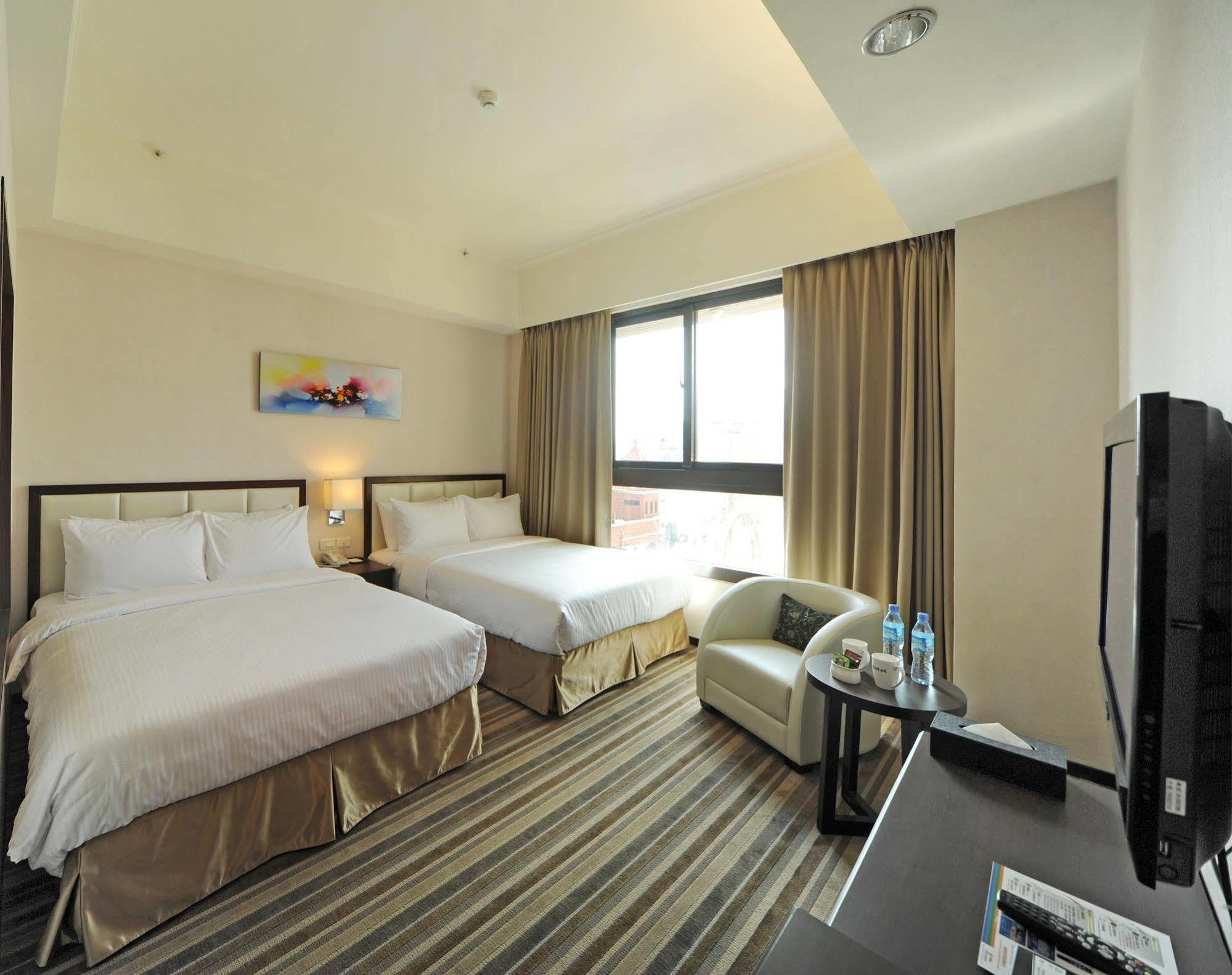 F Hotel - Hualien Eksteriør billede