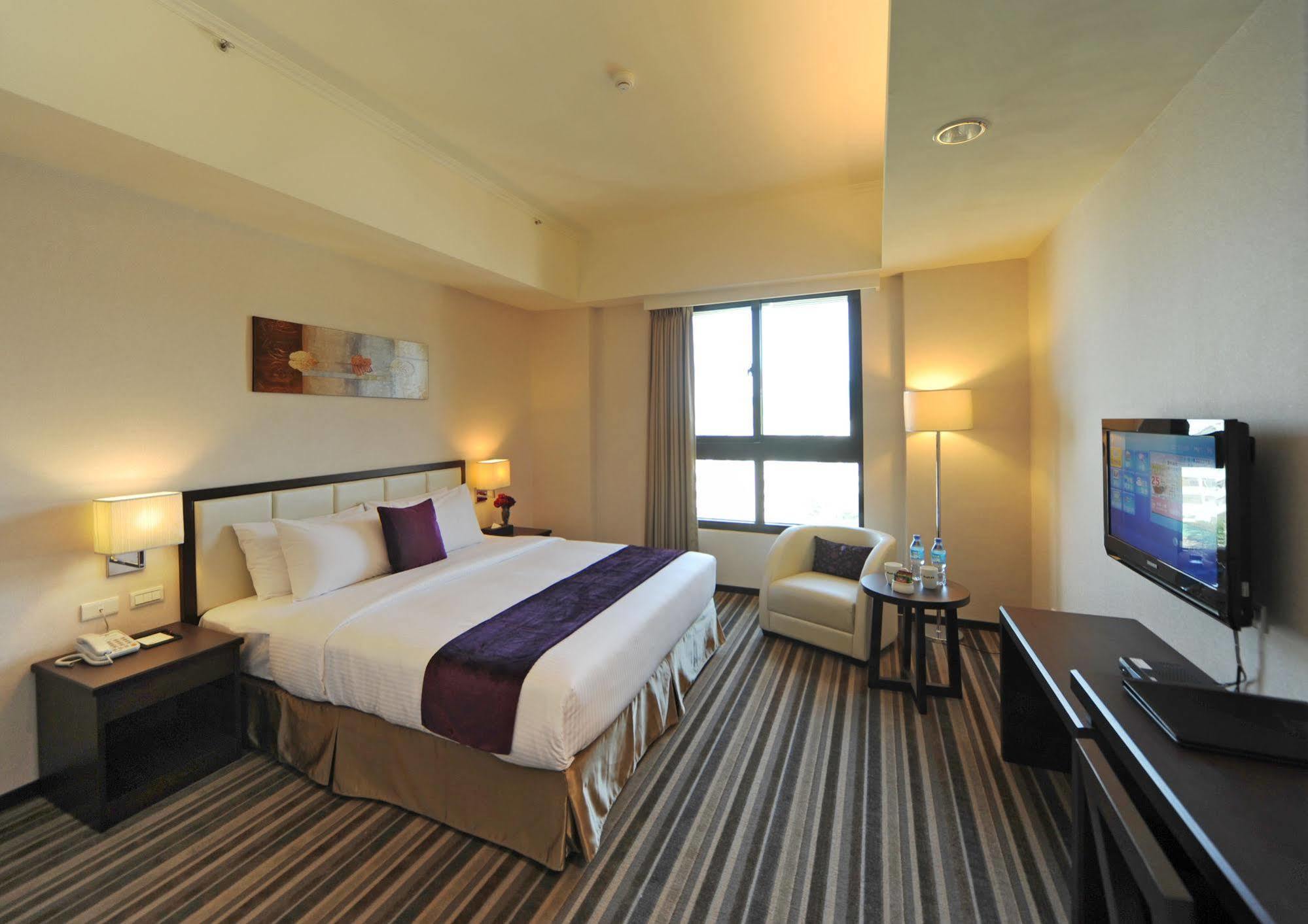 F Hotel - Hualien Eksteriør billede